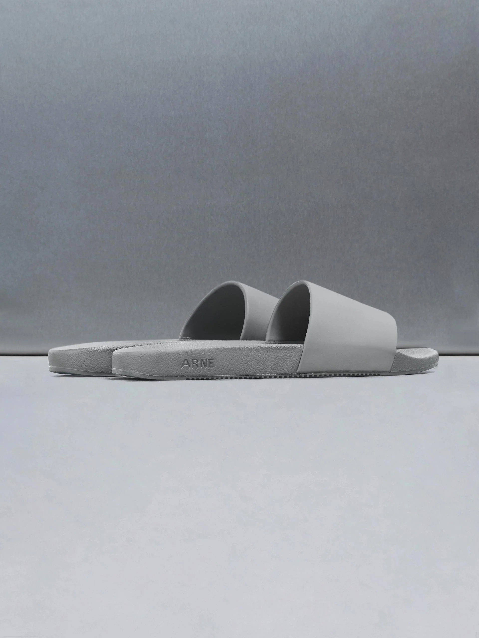 Essential Slides in Grey - Image 3