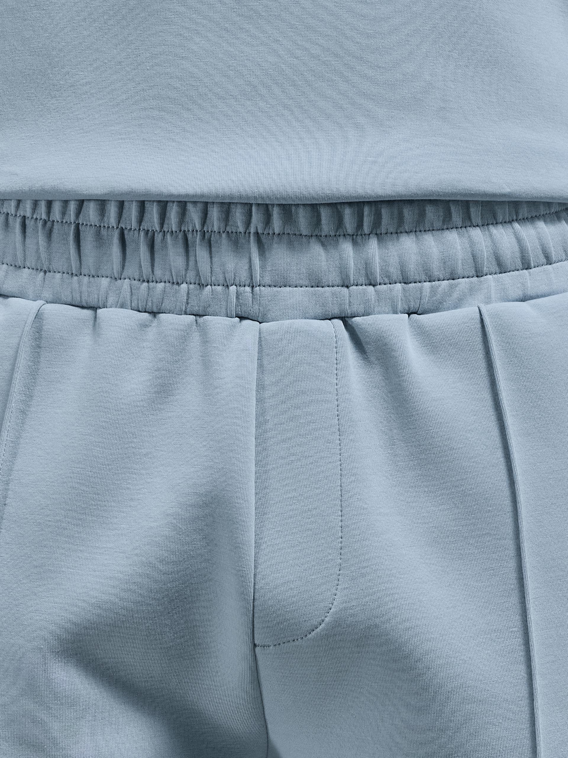 Everyday Luxe Short in Soft Blue - Image 4