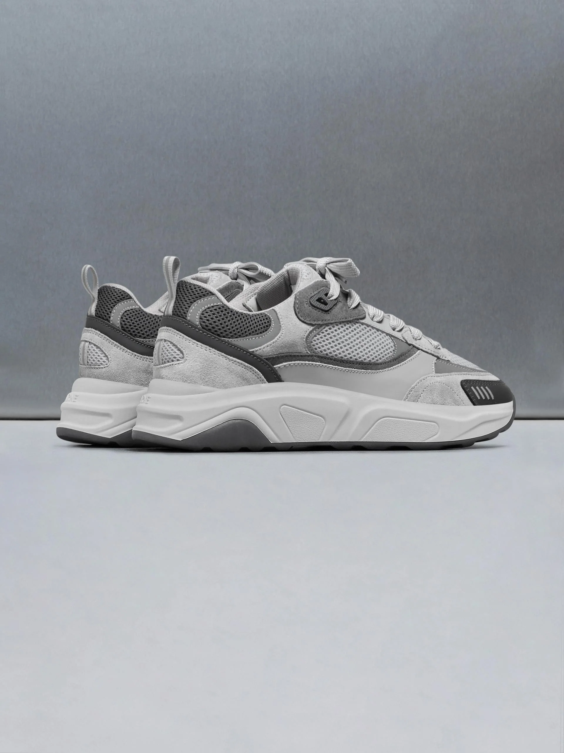 Flow Runner in Triple Grey - Image 4