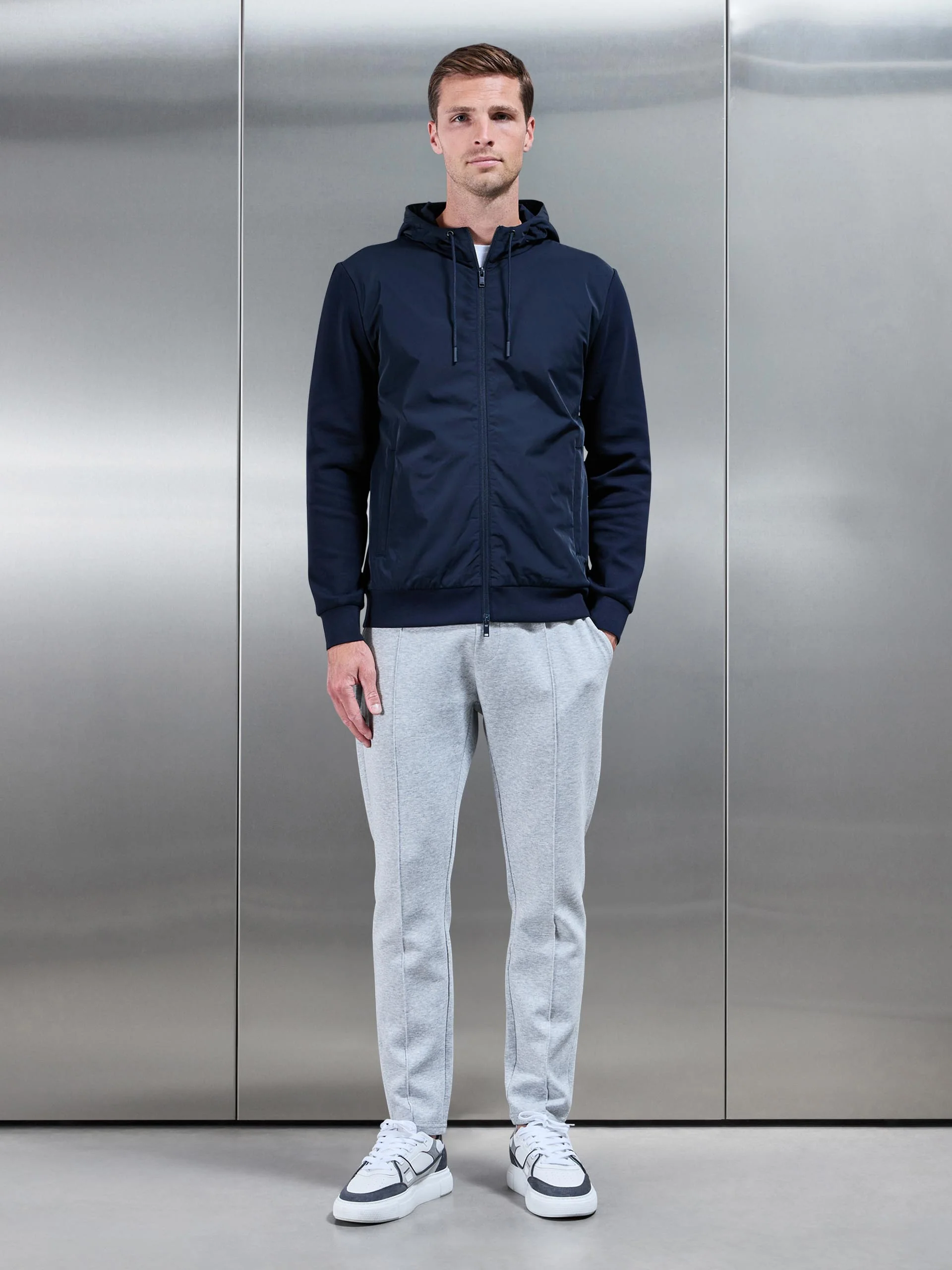 Interlock Jersey Hybrid Technical Windbreaker in Navy - Image 6