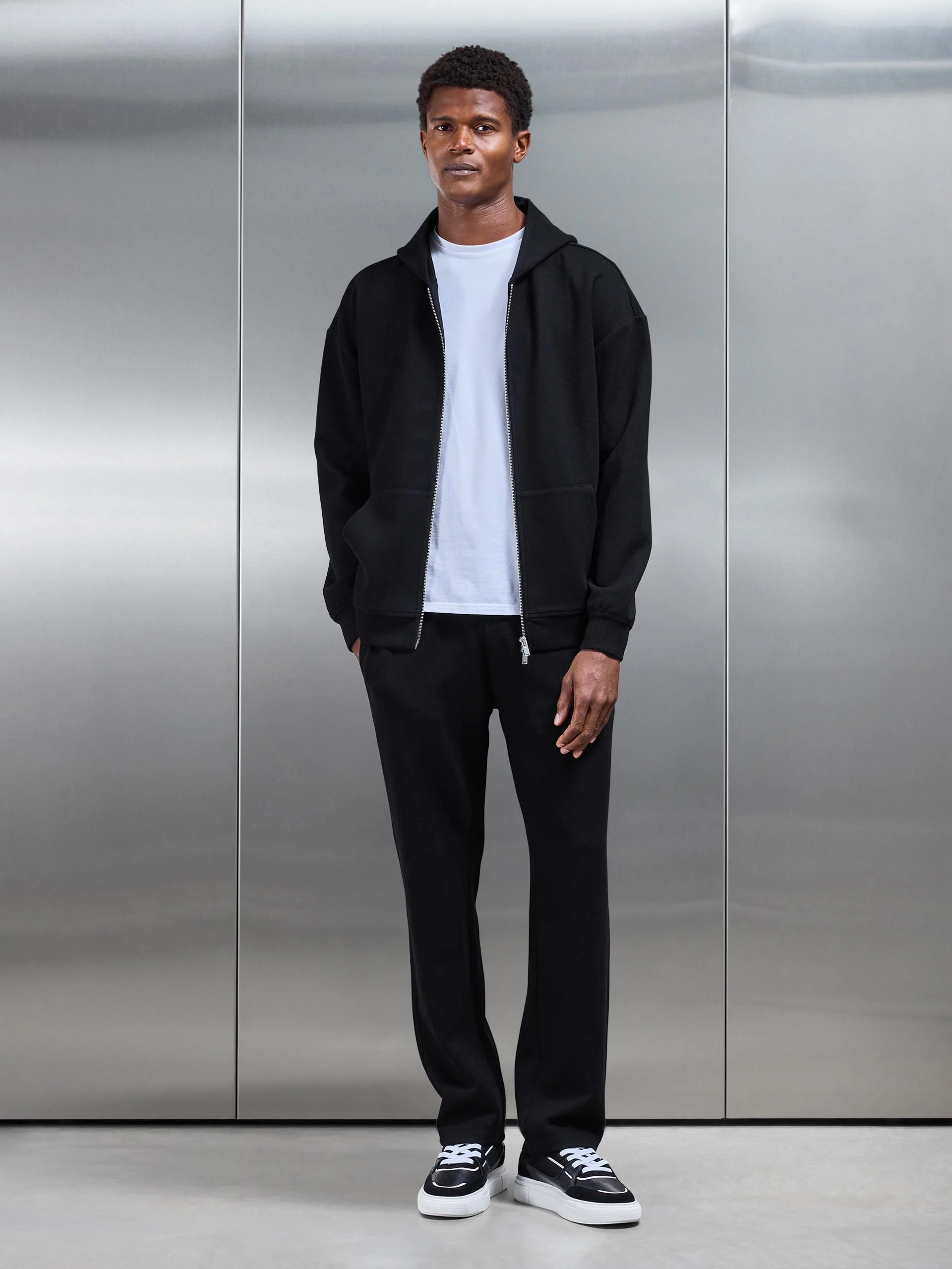 Relaxed Fit Knitted Zip Through Hoodie in Black - Image 2