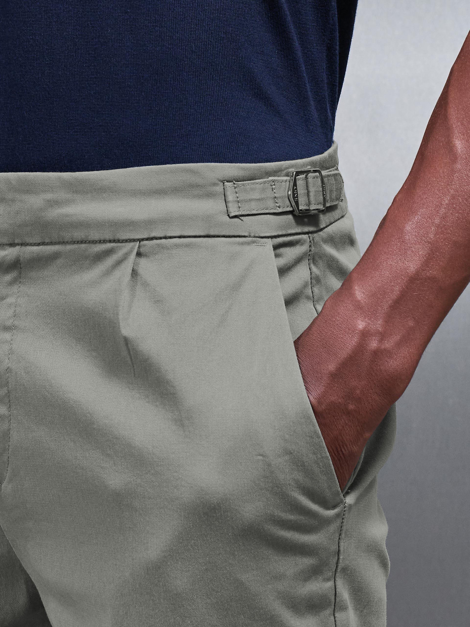 Tailored Side Adjuster Chino Trouser in Olive - Image 5