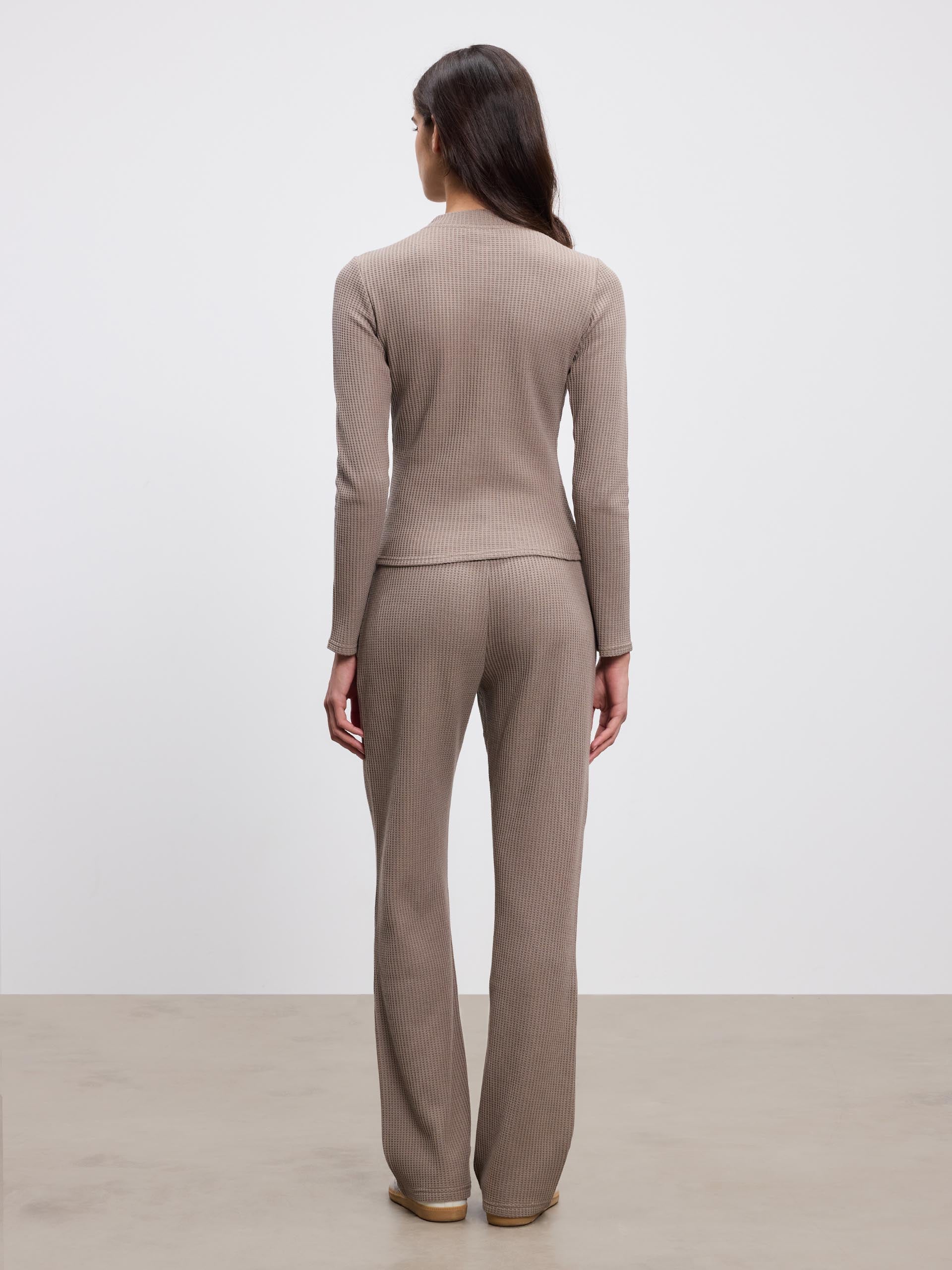 Womens Waffle Straight Leg Trouser in Taupe - Image 4